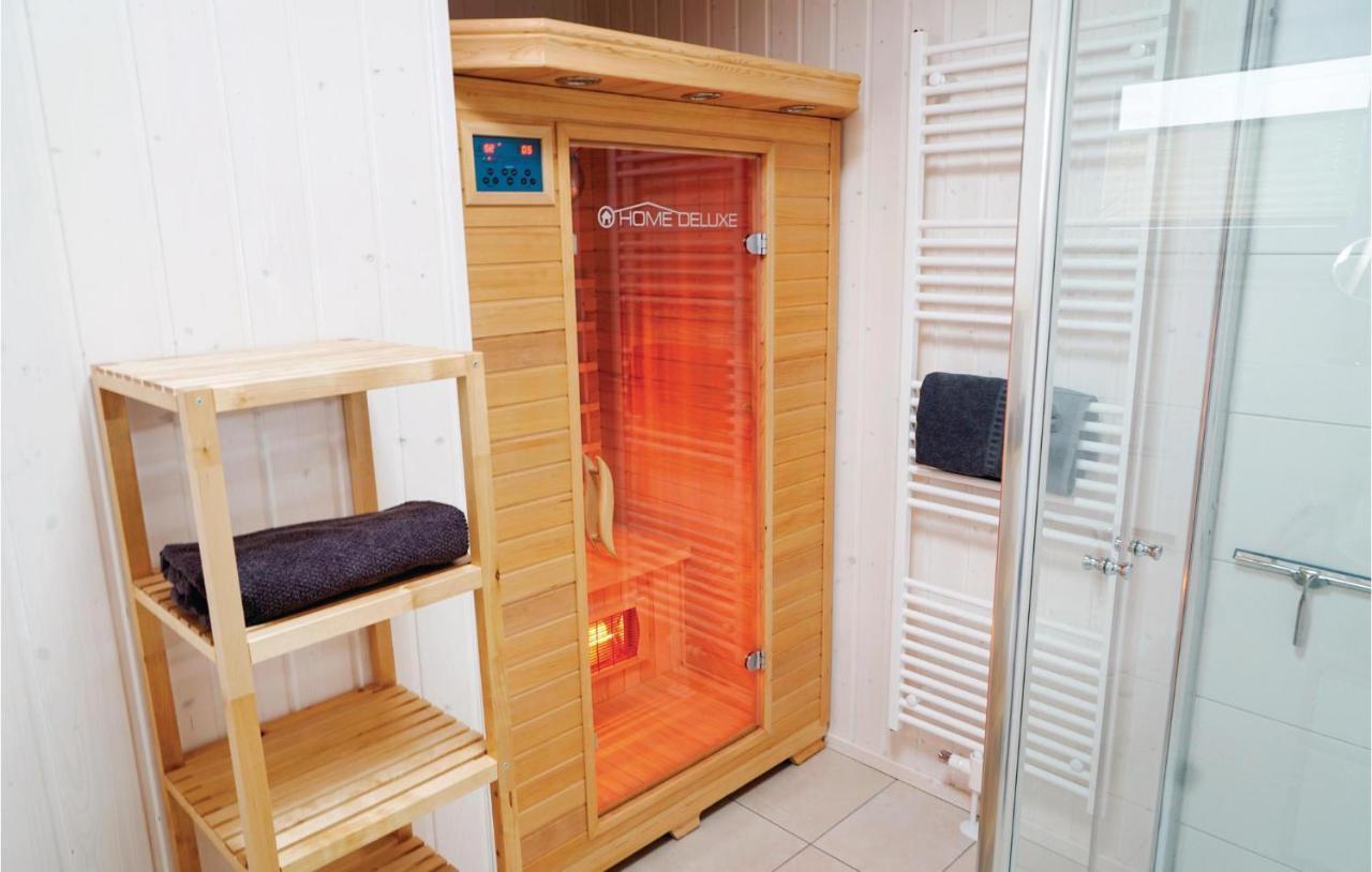 Stunning Home In Ostseeresort Olpenitz With Sauna Екстериор снимка